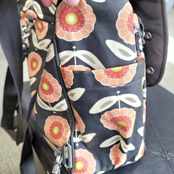 Petunia Pickle Bottom Diaper Bag lg backpack & shoulder bag peach/black floral
